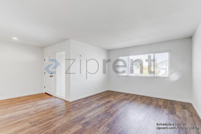 Foto del edificio - 7463 Black Oak Rd