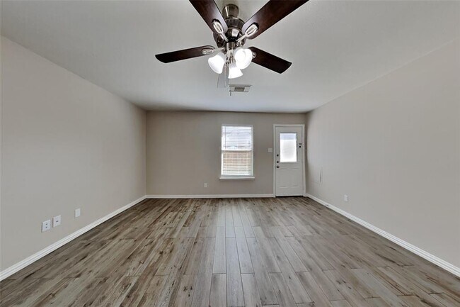 Foto del edificio - 21922 Willow Shade Ln