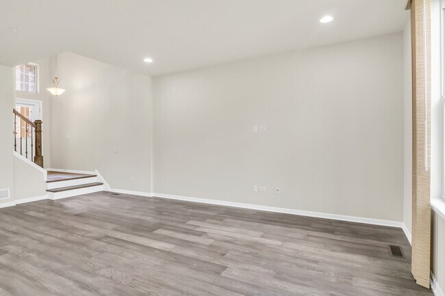 Building Photo - 415 Highcroft Wy