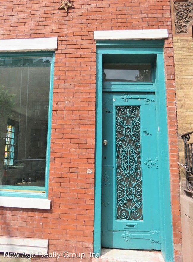 Building Photo - 1613 Pine St