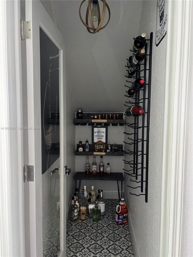 Foto del edificio - 16551 SW 75th St