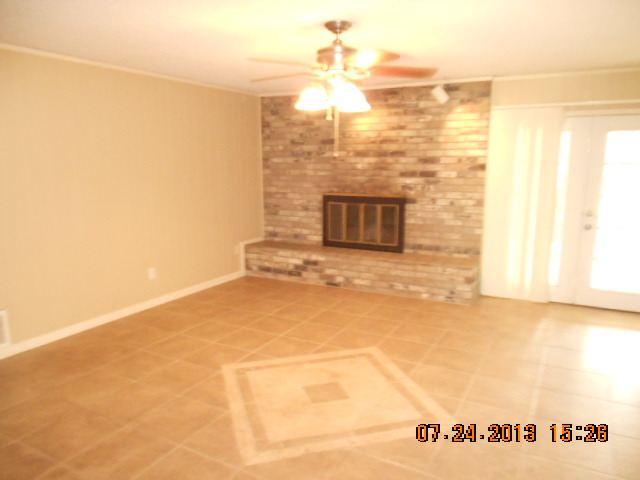 Building Photo - 1710 Comanche Dr