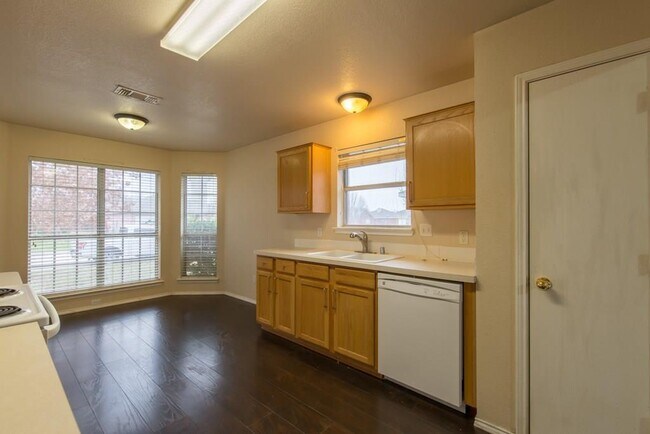 Building Photo - 3206 Rustic Meadow Trail