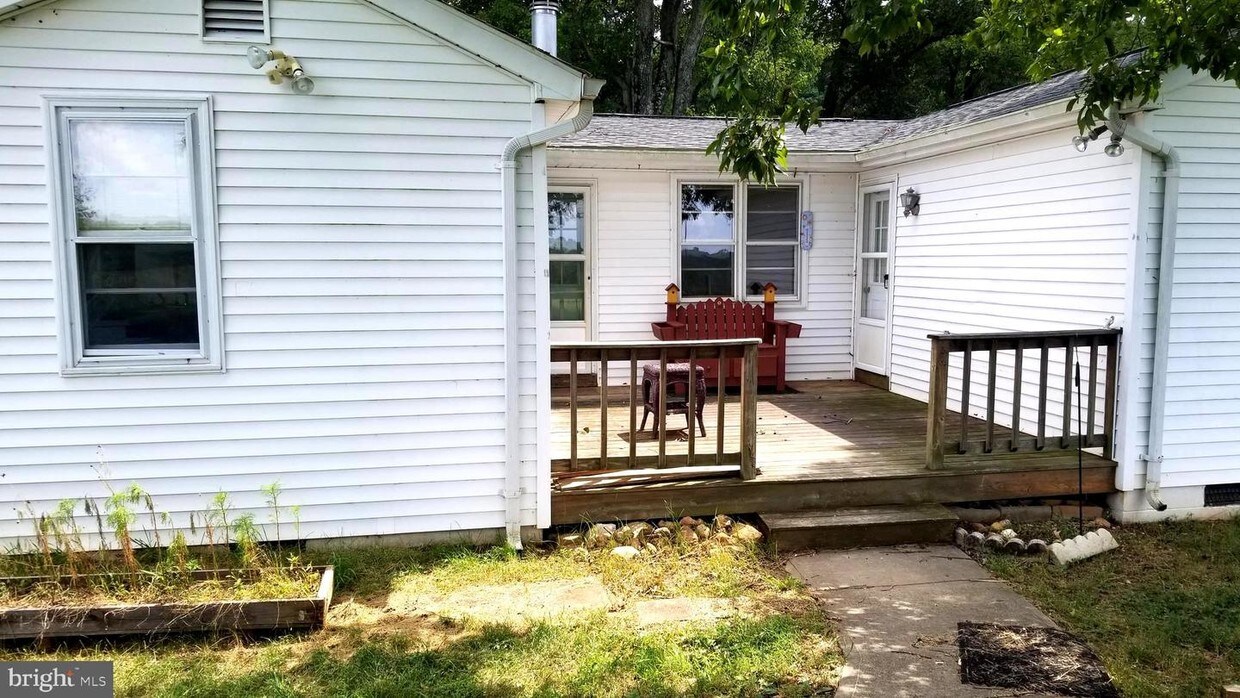 Foto principal - 8724 Granite Springs Rd