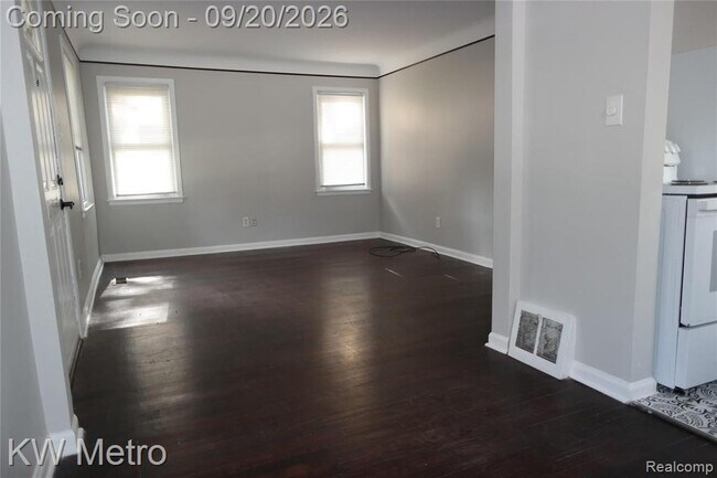 Foto del edificio - 626 E Twelve Mile Rd