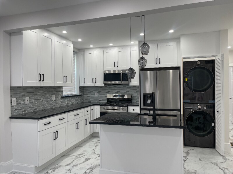 Foto principal - 121 Linden Rd