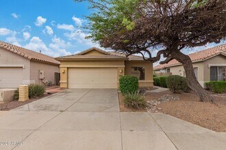 Building Photo - 12522 W Campina Dr