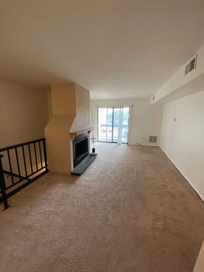 Foto del edificio - Lovely One Bedroom Apartment in Mount Joy!