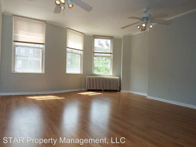 Building Photo - 2631 N Charles St