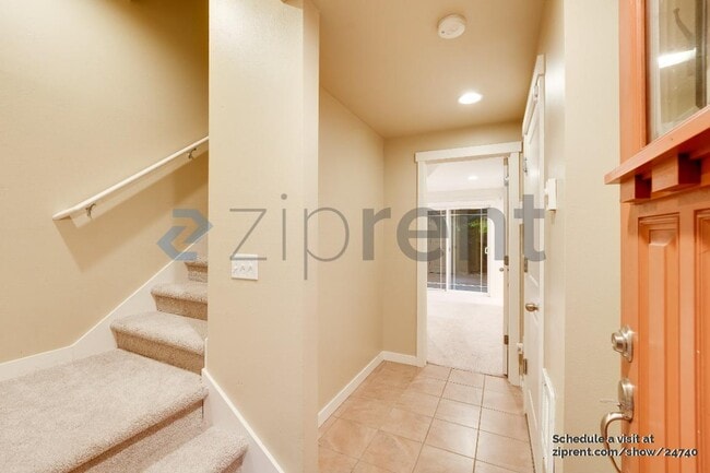 Foto del edificio - 9506 Interlake Ave N