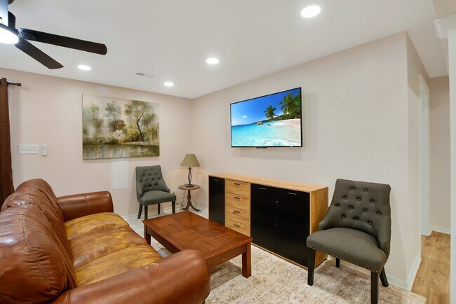 Foto del edificio - 12614 Bay Tree Way