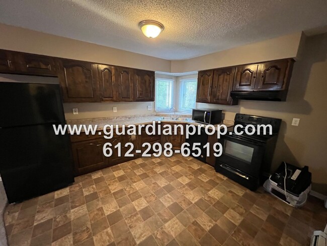 Foto del edificio - 1596 W Minnehaha Ave