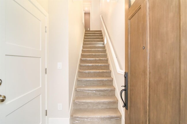 Photo - NEWER HOME -4 BED, 3.5 BATHS, 2 CAR GARAGE DOWNTOWN LIVING