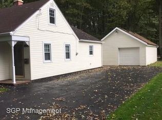 Building Photo - 3 br, 2 bath House - 5601 Woods