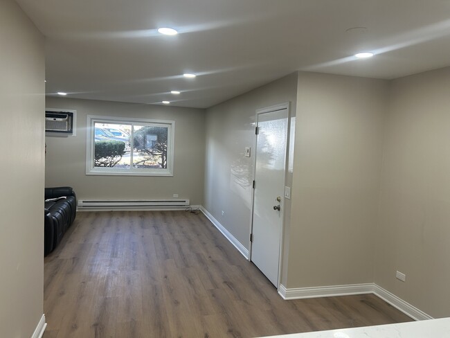 Foto del edificio - 194 N Waters Edge Dr