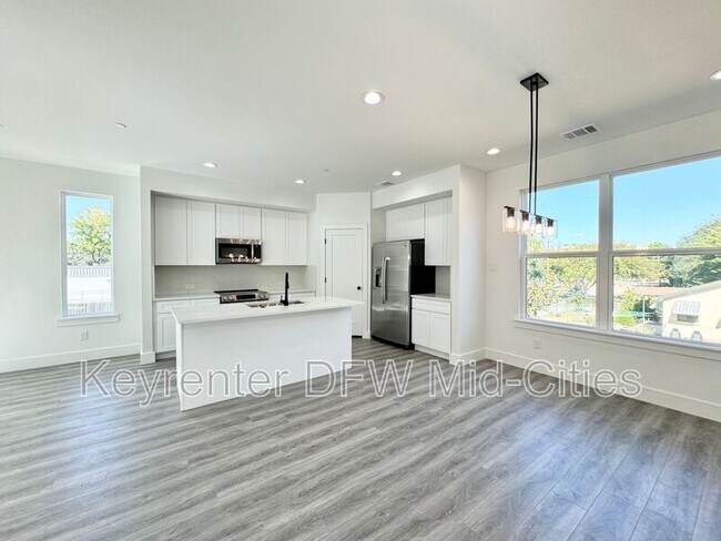 Foto del edificio - 7302 Uloho Wy