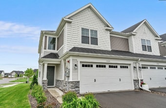 Building Photo - 1500 Dogwood Ln