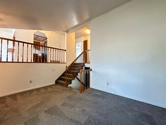Building Photo - 1034 3350 N