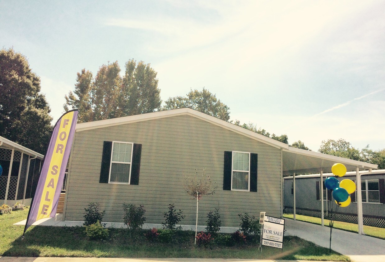 Foto principal - 7501 142nd Ave