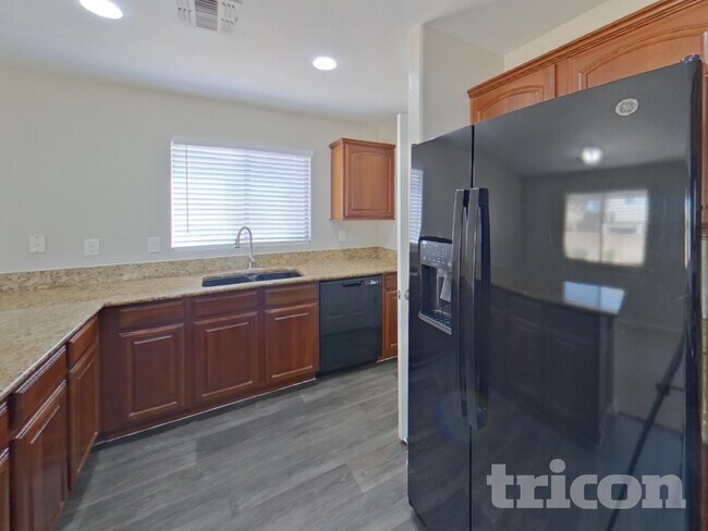 Foto del edificio - 43386 W Arizona Ave