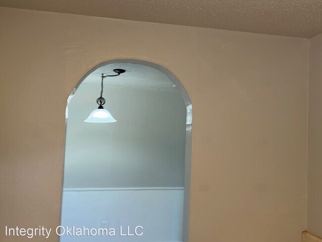 Building Photo - 3 br, 1 bath House - 1720 Cherry Ln