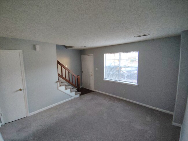 Building Photo - 27 Duiguid Dr