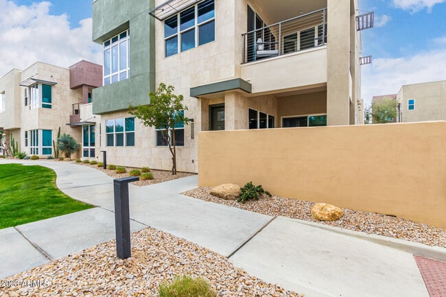 Building Photo - 9001 E San Victor Dr