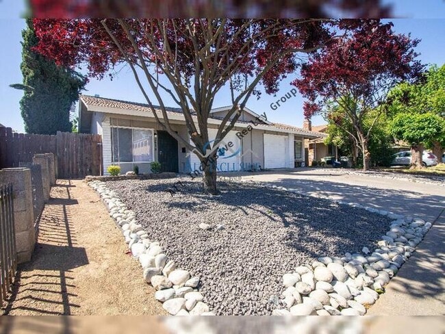 Building Photo - Gorgeous Duplex in Rancho Cordova!