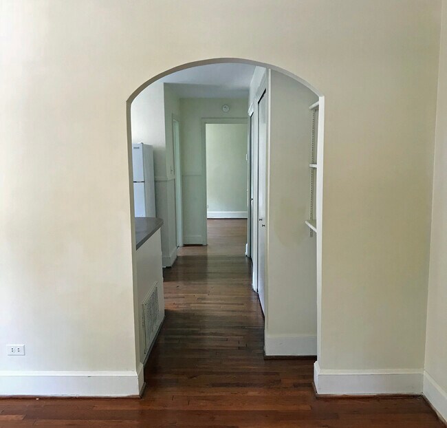 Hallway - 2624 Chapel Hill Rd