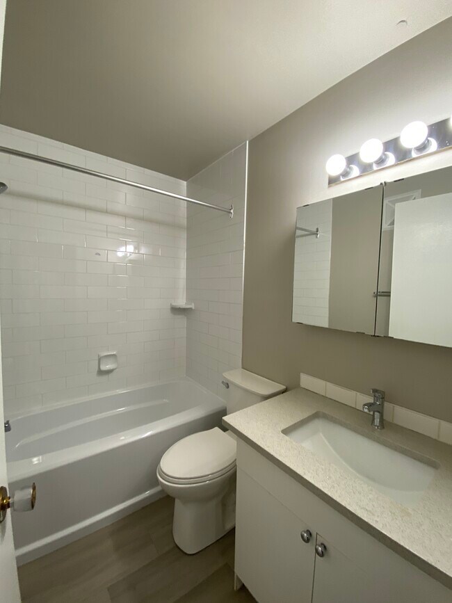 Photo du bâtiment - Ferncrest Manor