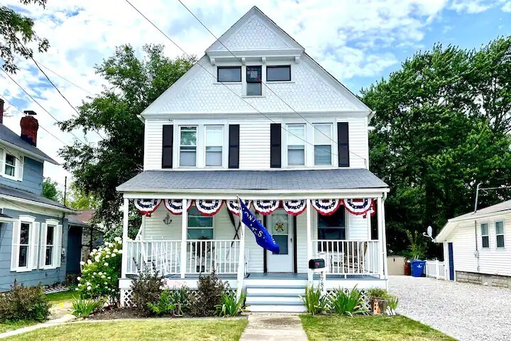 Primary Photo - 784 Decatur St