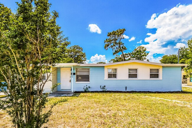 Building Photo - 10520 Monaco Dr