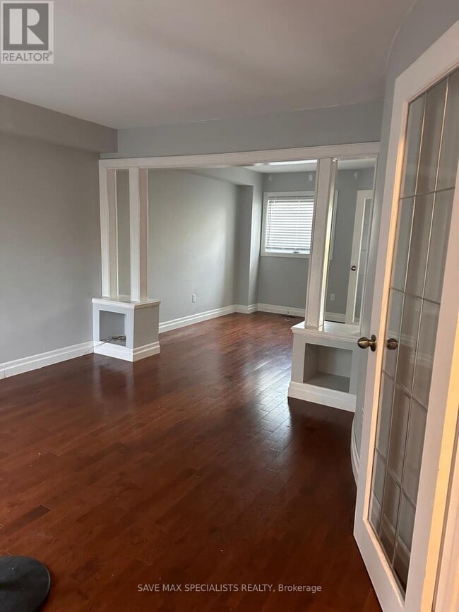 Building Photo - 5 McCullough Ave