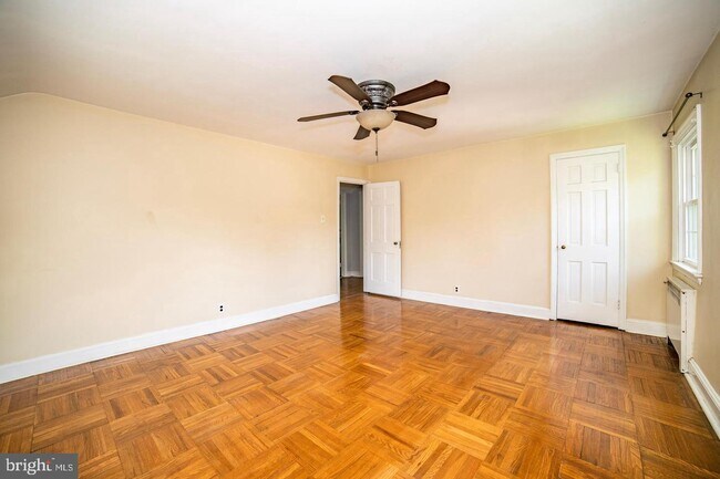 Building Photo - 210 Sunnybrook Rd