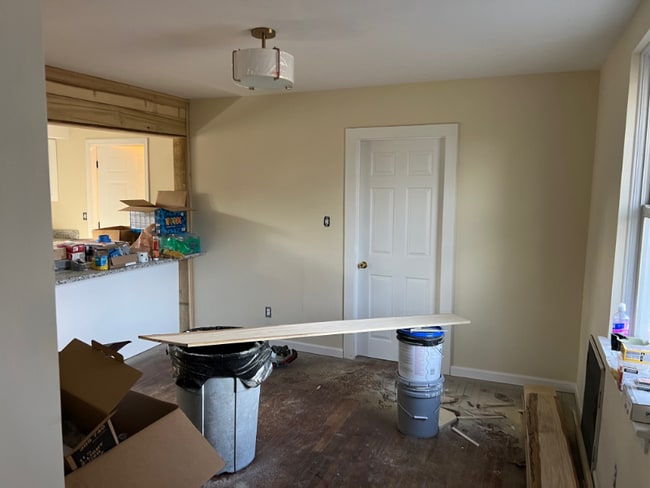 Building Photo - 200 Maple Rd