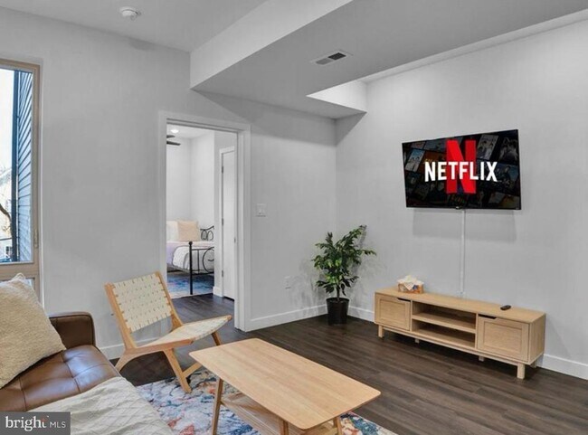 Foto del edificio - 1748 N Marshall St