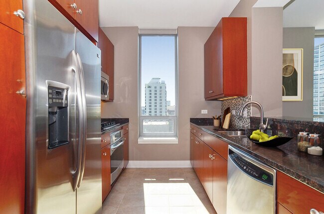Foto del edificio - 600 N Lake Shore Dr