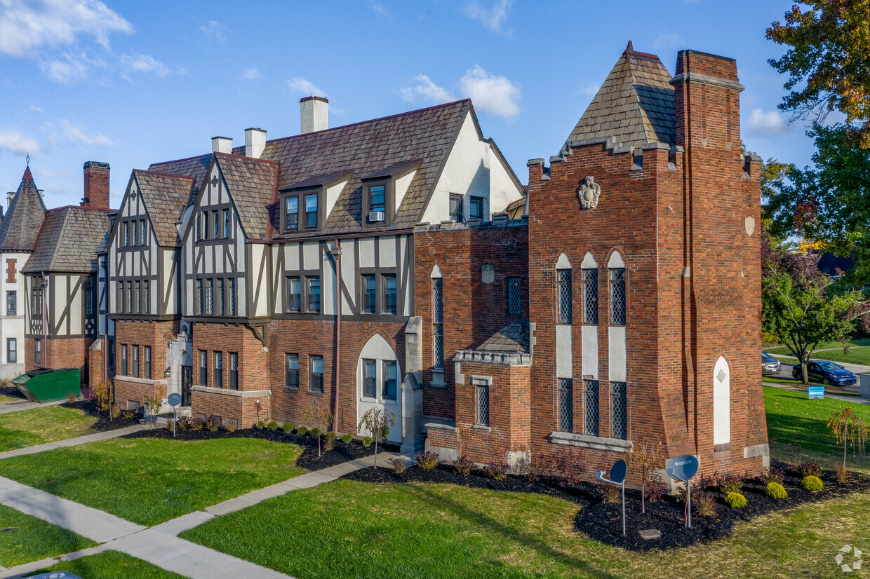 Primary Photo - Ludlow Woodland Apartments