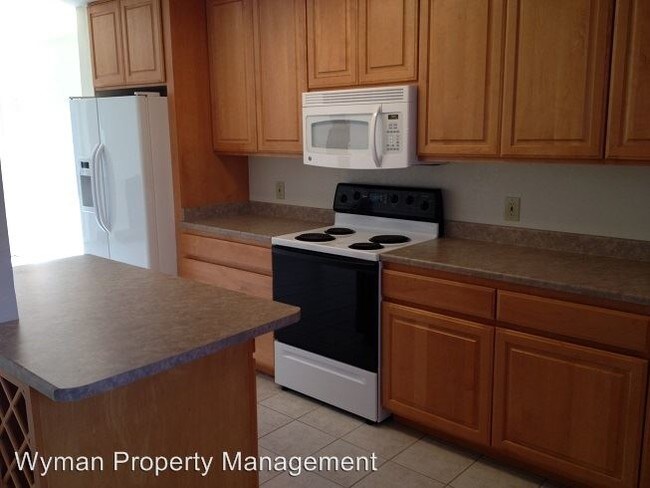 Building Photo - 3481 Valle Verde Dr