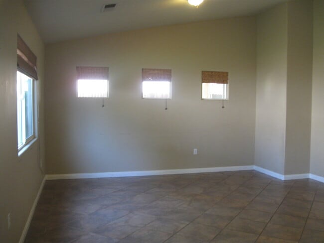 Foto del edificio - Northwest Home Coming Soon!