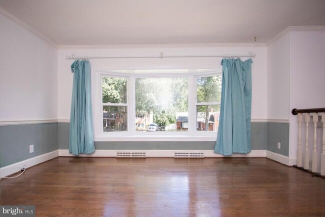 Building Photo - 115 Woodland Rd