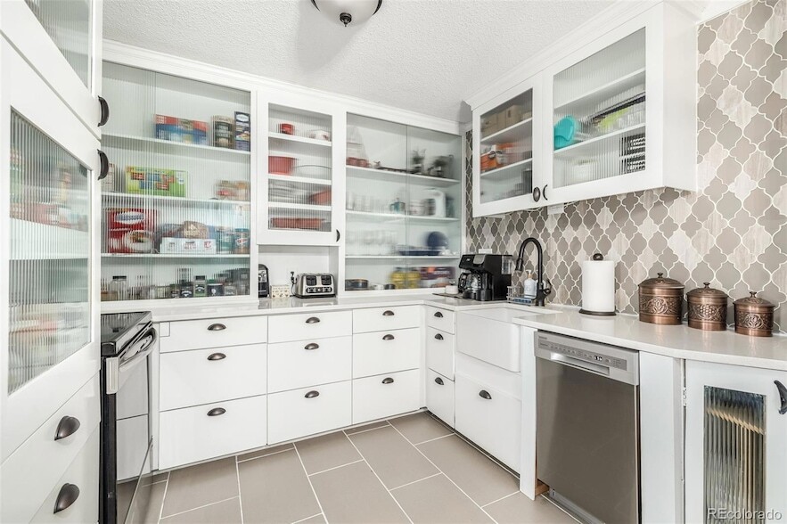 Foto principal - 7020 E Girard Ave