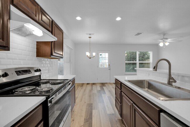 Building Photo - 9927 Bilbrook Pl
