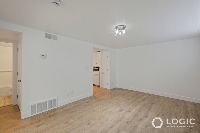 Foto del edificio - 4222 S 4800 W