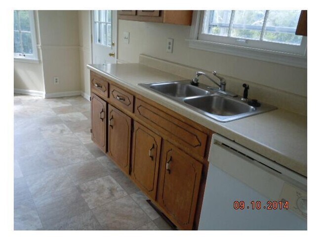 Building Photo - 744 West Creek Drive home for rent