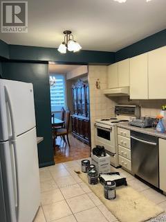 Building Photo - 150 Neptune Dr