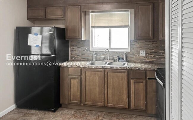 Foto del edificio - 972 Concord Ave