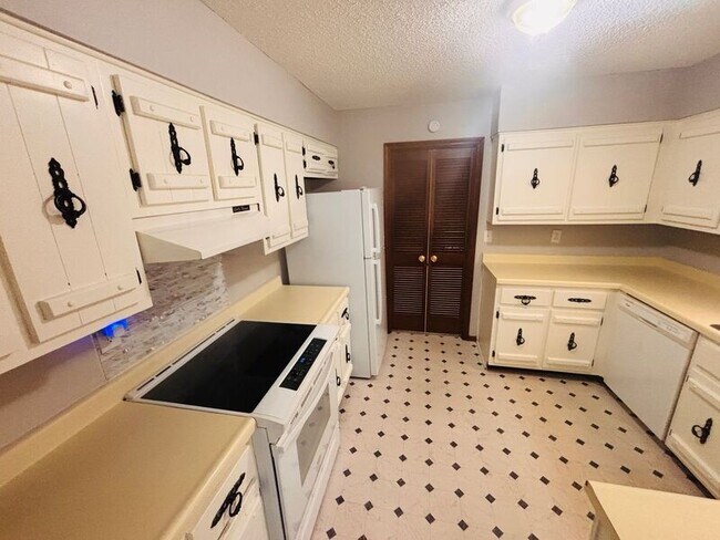 Foto del edificio - 3118 Leeridge Dr