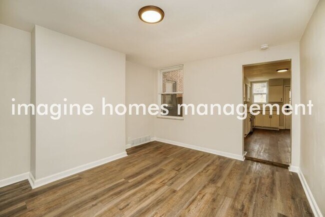 Foto del edificio - Pet-Friendly 3 Bed 1 Bath Home in Greenfield