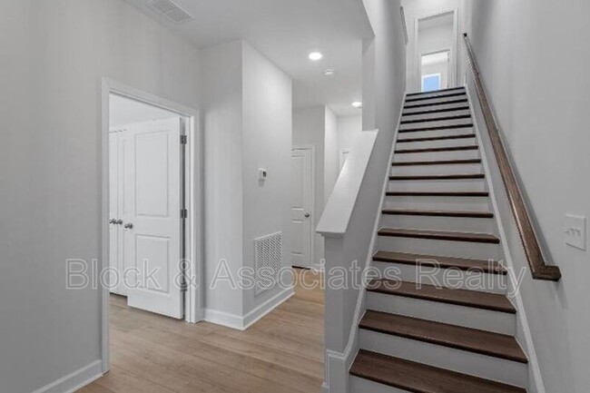 Foto del edificio - 965 Parkstone Towne Blvd